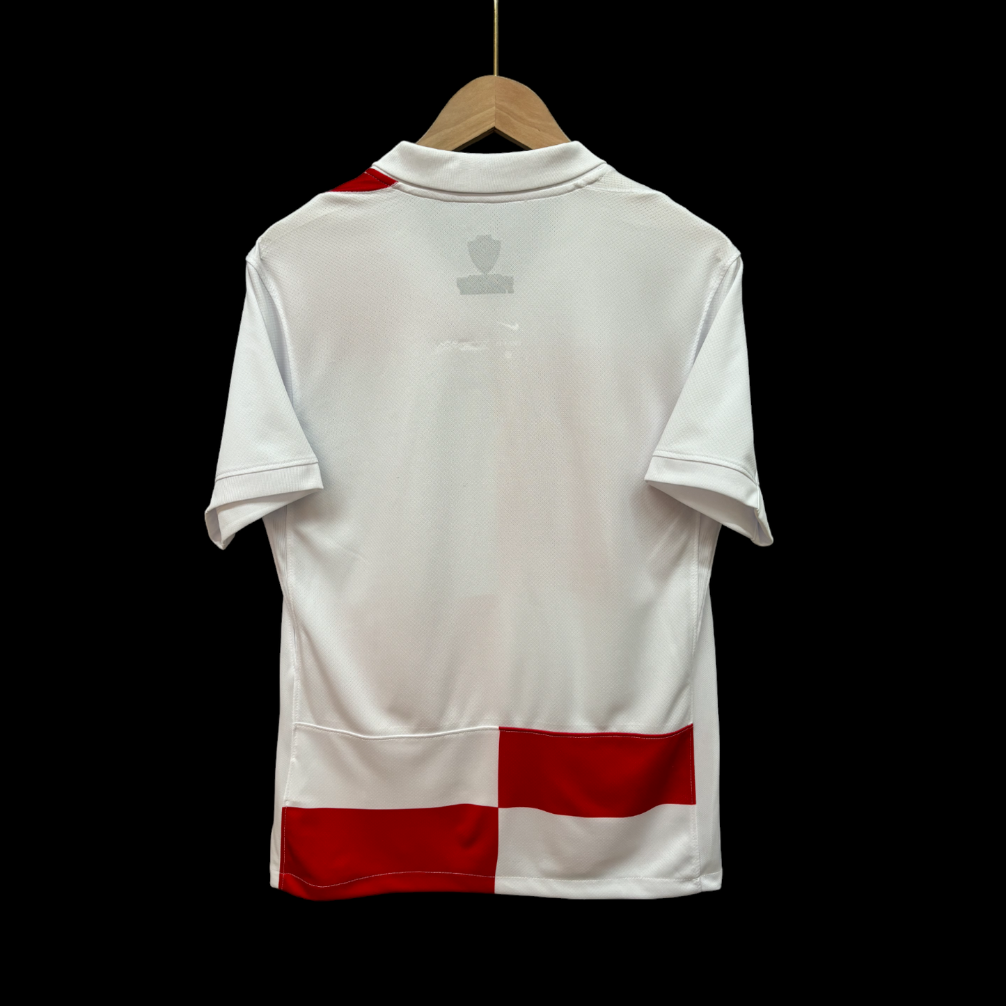 Camiseta local de Croacia 24/25