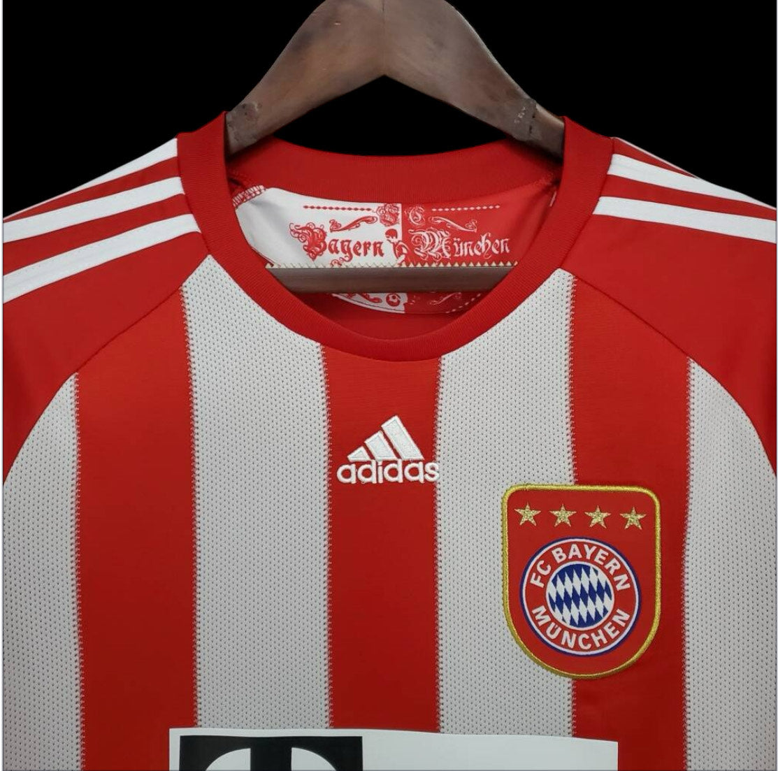 Bayern Munich Retro Jersey 10/11