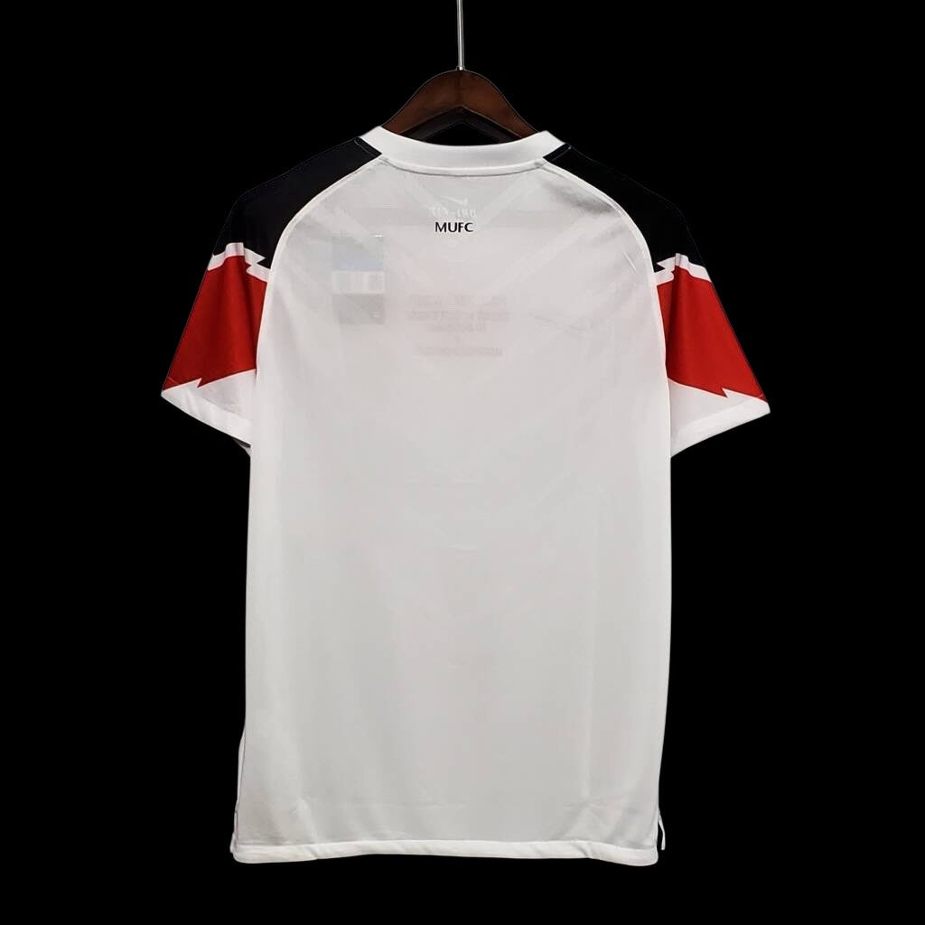 Manchester United Retro Shirt 10/11