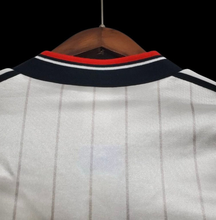 Manchester United Retro Shirt 1983