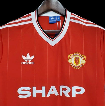 Manchester United Retro Shirt 83/84
