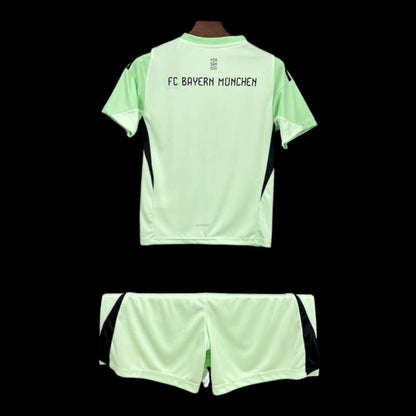 Bayern Munich Goalkeeper Kit 25/26 - Child