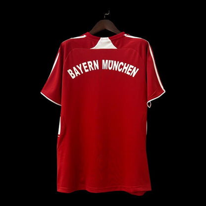 Bayern Munich Retro Jersey 05/06