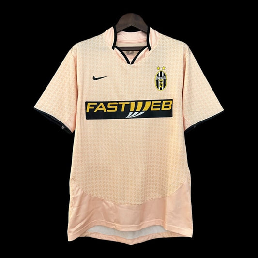 Juventus Retro Jersey 03/04
