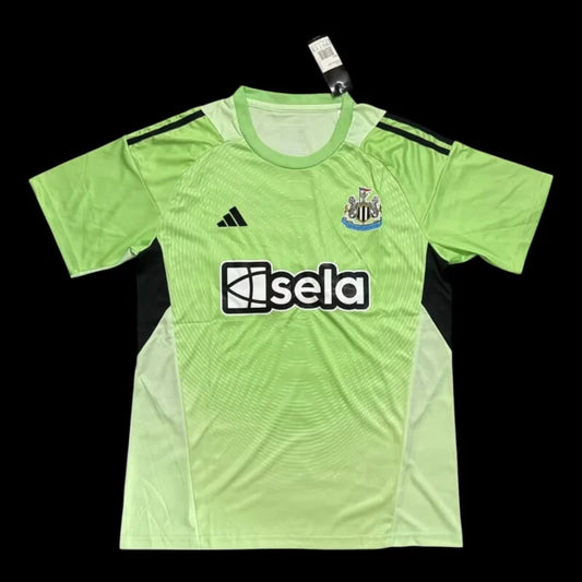 Newcastle Goalkeeper Shirt 25/26