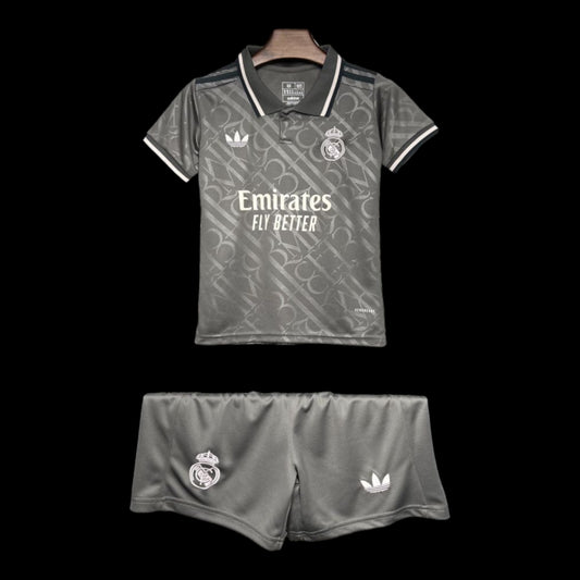 Real Madrid Third Set 24/25 - Child
