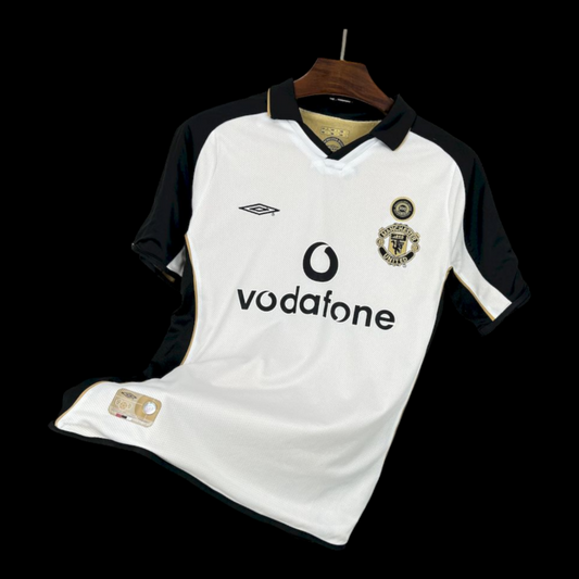 Manchester United Retro Shirt 01/02
